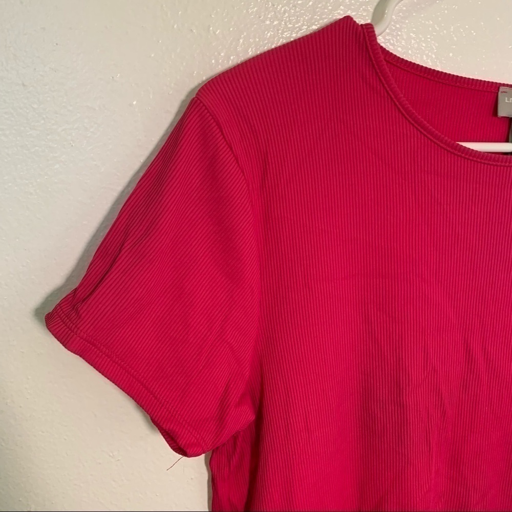 Liz Claiborne Collection Women's Size Large Short Sleeve Ribbed Top Bright Pink - Picture 2 of 6